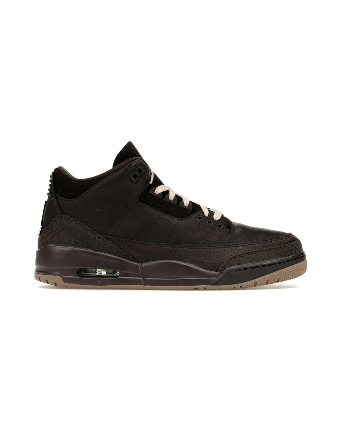 Jordan 3 Retro Fireside (Women's) på hvit bakgrunn, peker mot høyre