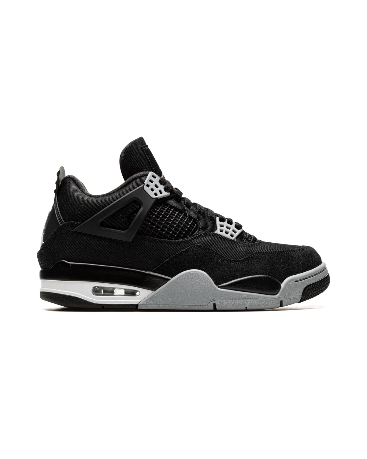Jordan 4 Retro SE Black Canvas på hvit bakgrunn, peker mot høyre